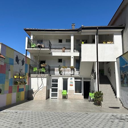 Family Apartment Near Old Town モスタル エクステリア 写真